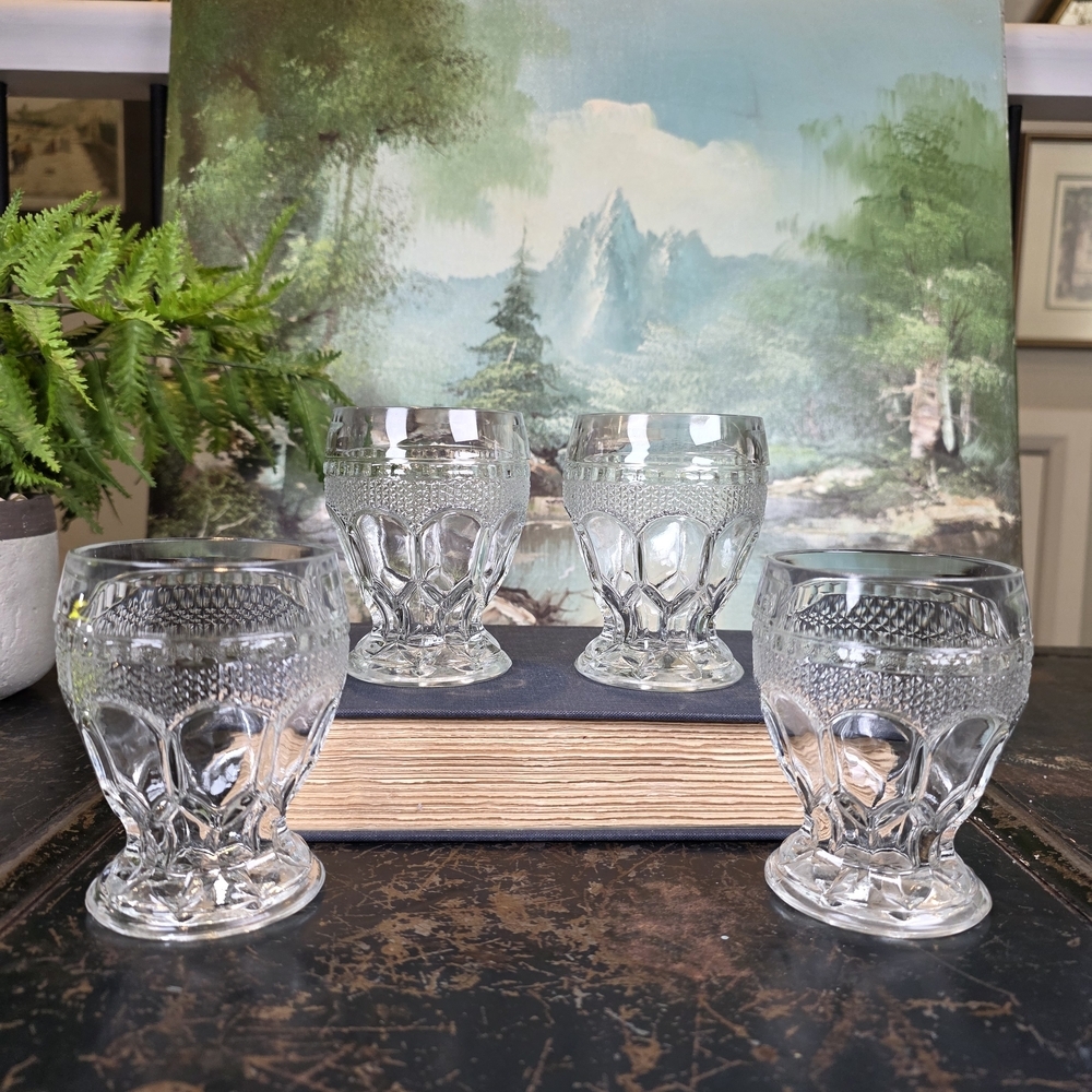 Set of 4 Vintage Pressed Glass Tumblers Diamond Cut Design Footed Juice Glasses